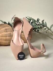 SHUZIA 宽版女式雕花扇贝杏仁头可调节踝带腮红灰褐色芭蕾平底鞋 | 适合工作和周末穿着的舒适平底鞋 - 米色 - 查看 5