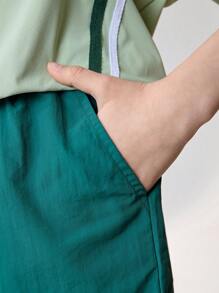 JNSQ Vêtements de rentrée scolaire, shorts décontractés amples pour préadolescentes et garçons, shorts décontractés amples avec poches et taille élastique pour enfants - Vert sapin - Voir 6