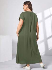 SHEIN Essnce 大码女装春夏时尚休闲宽松舒适日常短袖绿色V领口袋长裙，女装夏季服装，女装教堂服装，老钱风格女装，女装教师服装，女装机场服装，极简主义风格 - 軍綠色 - 查看 3