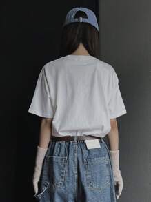 DAZY Camiseta blanca de mujer con cuello redondo y manga corta, estampado gráfico, camiseta oversize para primavera/verano