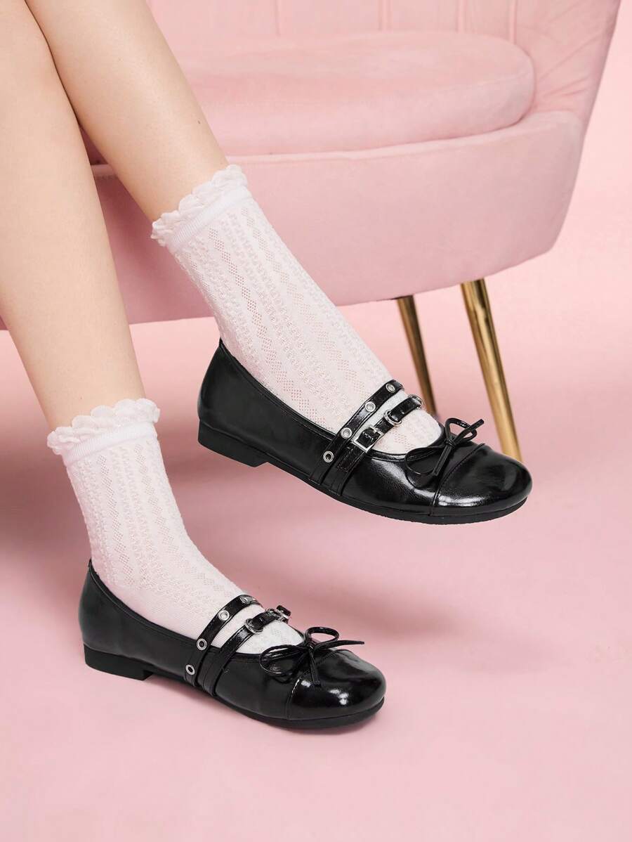 CUCCOO DOLLMOD Women's Black Round Toe Flat Shoes, Simple And Practical Multipurpose - Black - View 1