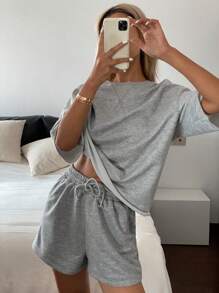 Livesso Dames zomer casual effen kleur drop shoulder T-shirt & shorts set van 2