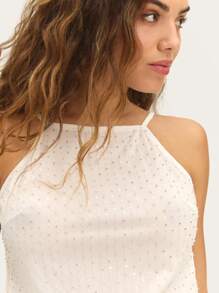 SHEIN Unity White Mesh Halter Neck Tank Top
Stylish White Mesh Tank Top With A Halter Neckline, Perfect For Layering Or Chic Summer Outfits. - White - View 1