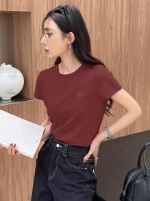 DAZY 女士纯色心形刺绣短袖T恤夏季，商务休闲女装 - 玫瑰紅 - 查看 4