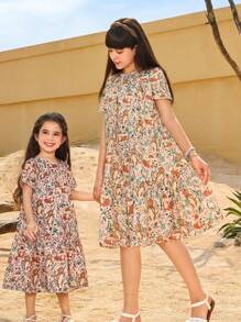 SHEIN DRMZ Tween Girl 宽松休闲圆领短袖荷叶边下摆中长连衣裙 - 彩色 - 查看 2