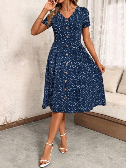 SHEIN Clasi Plus Size V-Neck Short Sleeve Dress, Fashionable For Summer,Summer Dresses For Women