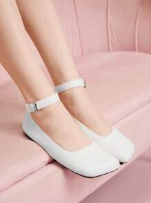 CUCCOO DOLLMOD Women's Casual Simple & Cute White Flat Slip-On Shoes - White - View 1