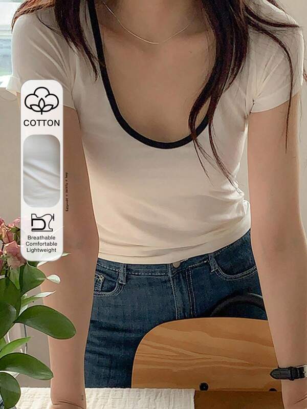 DAZY Contrast Trim Crop Tee