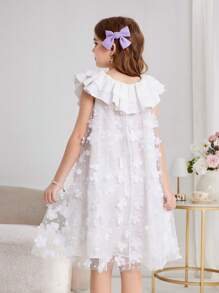 SHEIN Tween 女童优雅圆领无袖 3D 花卉装饰荷叶边下摆宽松及膝连衣裙，白色公主风格 - 白色 - 查看 12