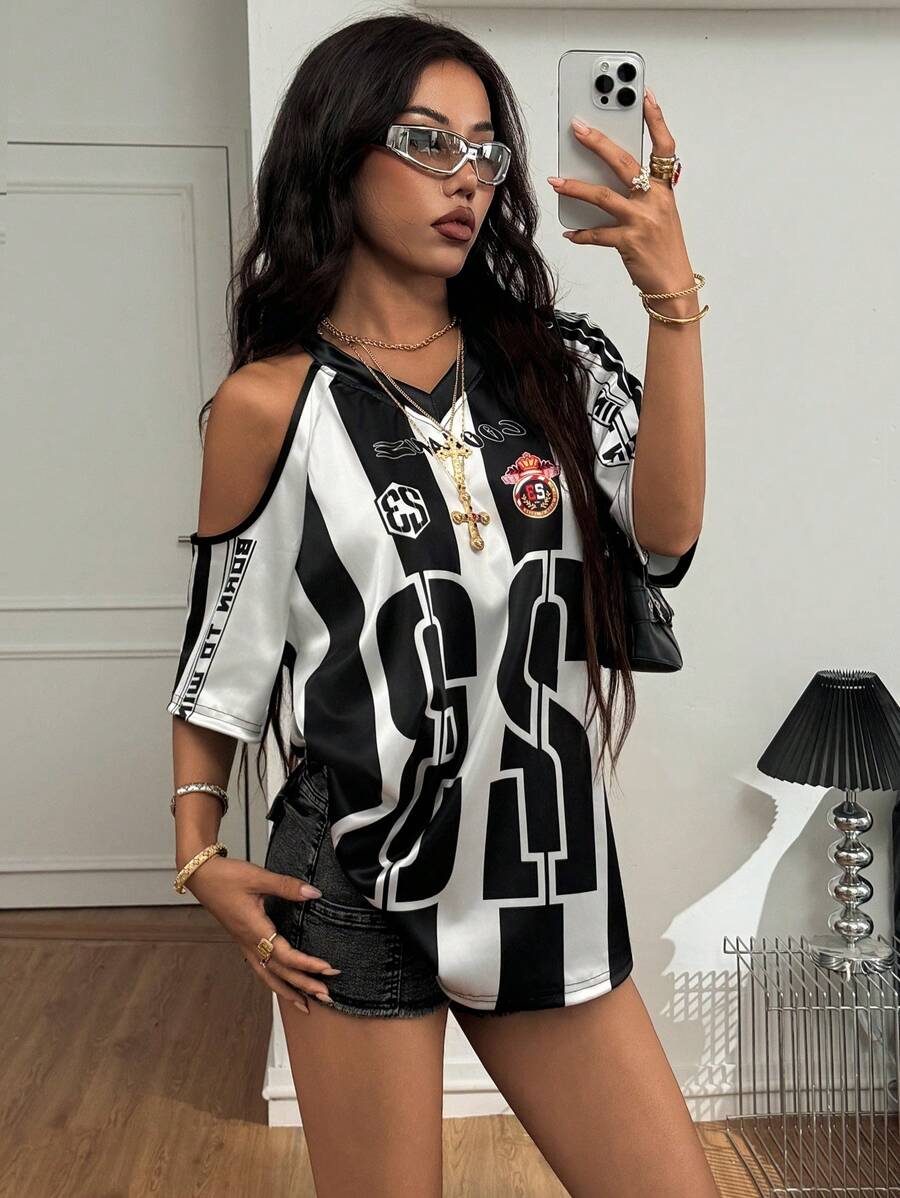 Coolane Women's Summer Y2K Blockcore Sportswear Game Day Striped Number Pattern Off Shoulder Raglan Sleeve V-Neck Jersey T-Shirt - Black and White - View 1