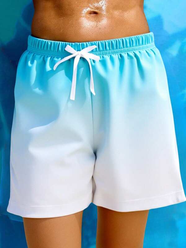 SHEIN 1 pièce Shorts de bain style artistique rétro avec dégradé, convient pour les tenues de garçon, les vêtements de garçon bambins, de retour à l'école. Convient pour les cadeaux quotidiens, l'utilisation quotidienne, l'école, les voyages, les sports, pour nager, au printemps et en été