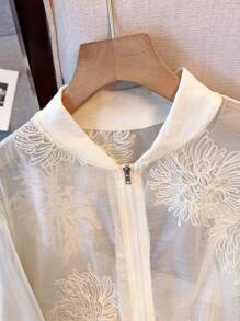 SHEIN LUNE 2025 Autumn New French Fashion Sheer Embroidered Lightweight Cardigan, Casual Loose Short Bomber Jacket, Suitable For Commuting, Vacation, Dating, Outing, Holiday, Garden, Family Gathering, Labor Day, Festivals, Independence Day, Back To School, Teacher's Outfit, Halloween, Thanksgiving