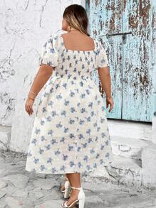 SHEIN CURVE+ 大码白色可爱度假乡村刺绣女装，蓝白花裙毕业礼服/女士毕业礼服/白色毕业礼服/毕业装。女士沙滩装/沙滩裙/沙滩度假装/沙滩必备品/毕业/茶会礼服