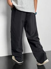 SHEIN 1 Piece Tween Boy Casual Sports College Straight Black Trousers With Ribbon Graffiti Letters Suitable For Back To School Suitable For Birthday Parties, Evening Parties, Performances, Weddings, Baptisms, Opening Ceremonies Daily Suitable For Daily Use Suitable For School Suitable For Travel Suitable For Sports Suitable For Spring And Summer Seasons - Black - View 3