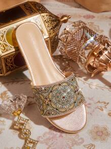 CUCCOO TILAWA Women's Summer Rhinestone Baroque Graphic Round Toe Flat Elegant Casual Minimalist Resort Gold Flat Sandals & Slippers For Beach, Holiday, Afternoon Tea