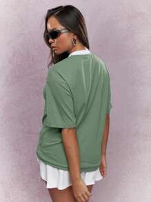MISSGUIDED Camiseta básica esencial de estilo atlético, de entrenamiento, casual y holgada con logo para ropa deportiva informal y de primavera-verano