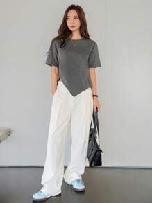 Dazy-Less Áo thun tay ngắn xẻ tà bất đối xứng dành cho nữ, thiết kế trang phục công sở thường ngày dành cho nữ - Màu xám đen - Xem 2