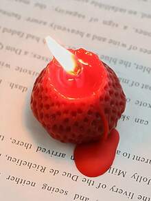 2/4pcs Red Strawberry Scented Soy Wax Candles, Ideal For Birthday Gift Or Valentine's Day,Room Decor,Gifts - Red - View 2