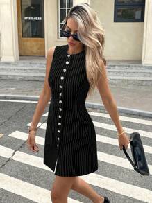 SHEIN Frenchy 女士条纹圆领单排扣休闲无袖迷你连衣裙 - 黑色 - 查看 4