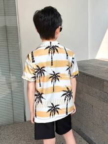 SHEIN 青少年男孩棕榈树印花单排扣短袖衬衫，度假风格 - 彩色 - 查看 2