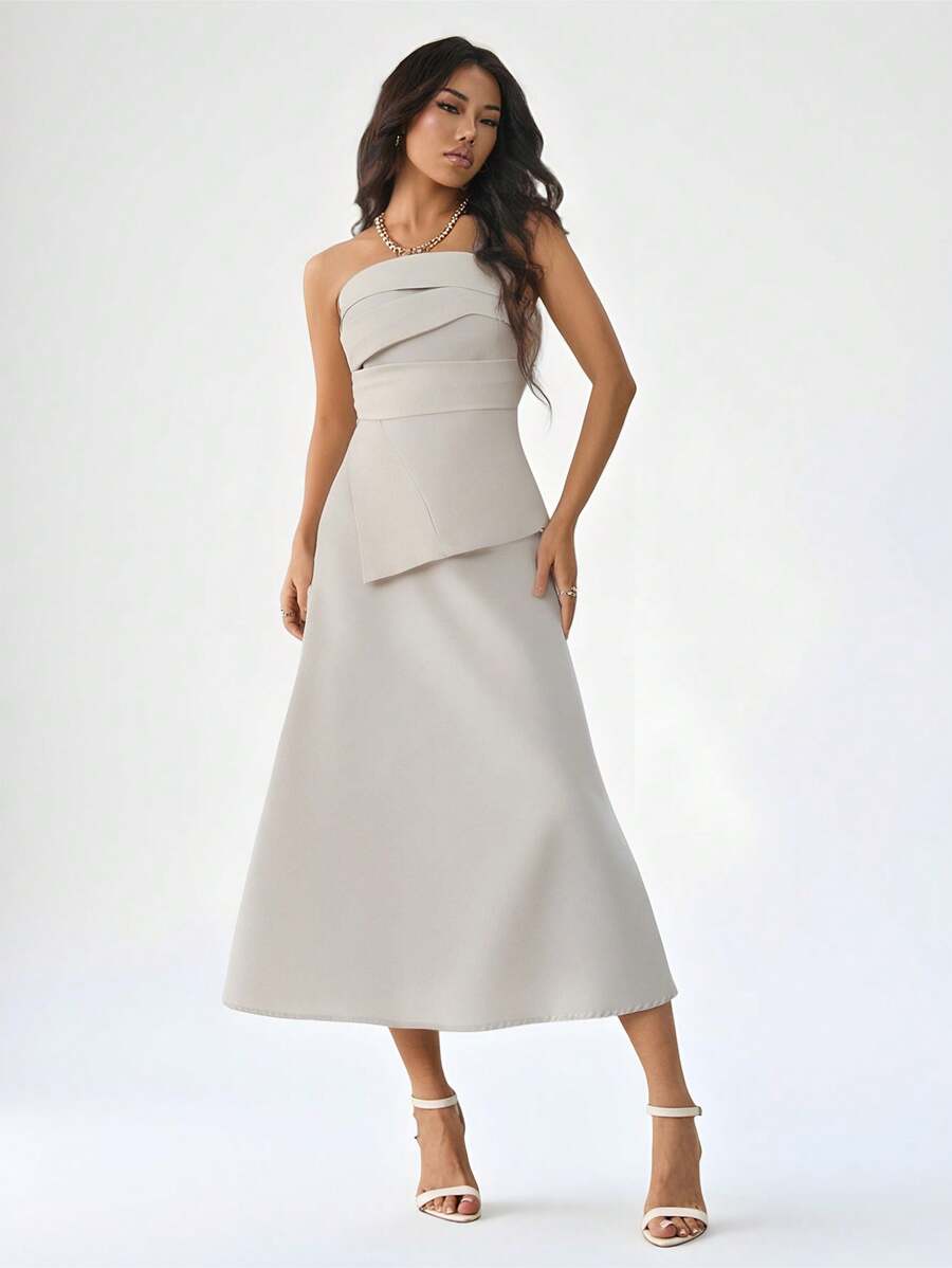 SHEIN PETITE Váy suông xếp ly hở vai mùa hè đơn giản thanh lịch có viền ô eo đế chế - Màu be - Xem 1