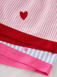 SHEIN Set de 2 piezas con parte superior de polo de manga corta de apertura frontal y pantalones cortos de bloqueo de color con estampado de burbujas y patrón de corazón
