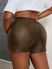 SHEIN Tall CURVE Short apretado negro de estilo callejero de PU para mujeres de talla grande
