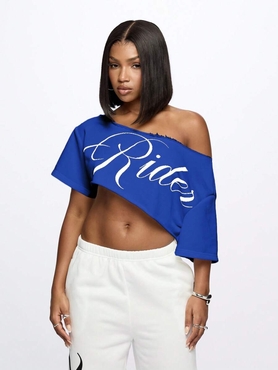 SUMWON WOMEN 露肩短款上衣单袖设计印花文字时尚 T 恤都市街头服饰夏季年轻活力休闲酷炫现代清新造型 - 藍色 - 查看 1