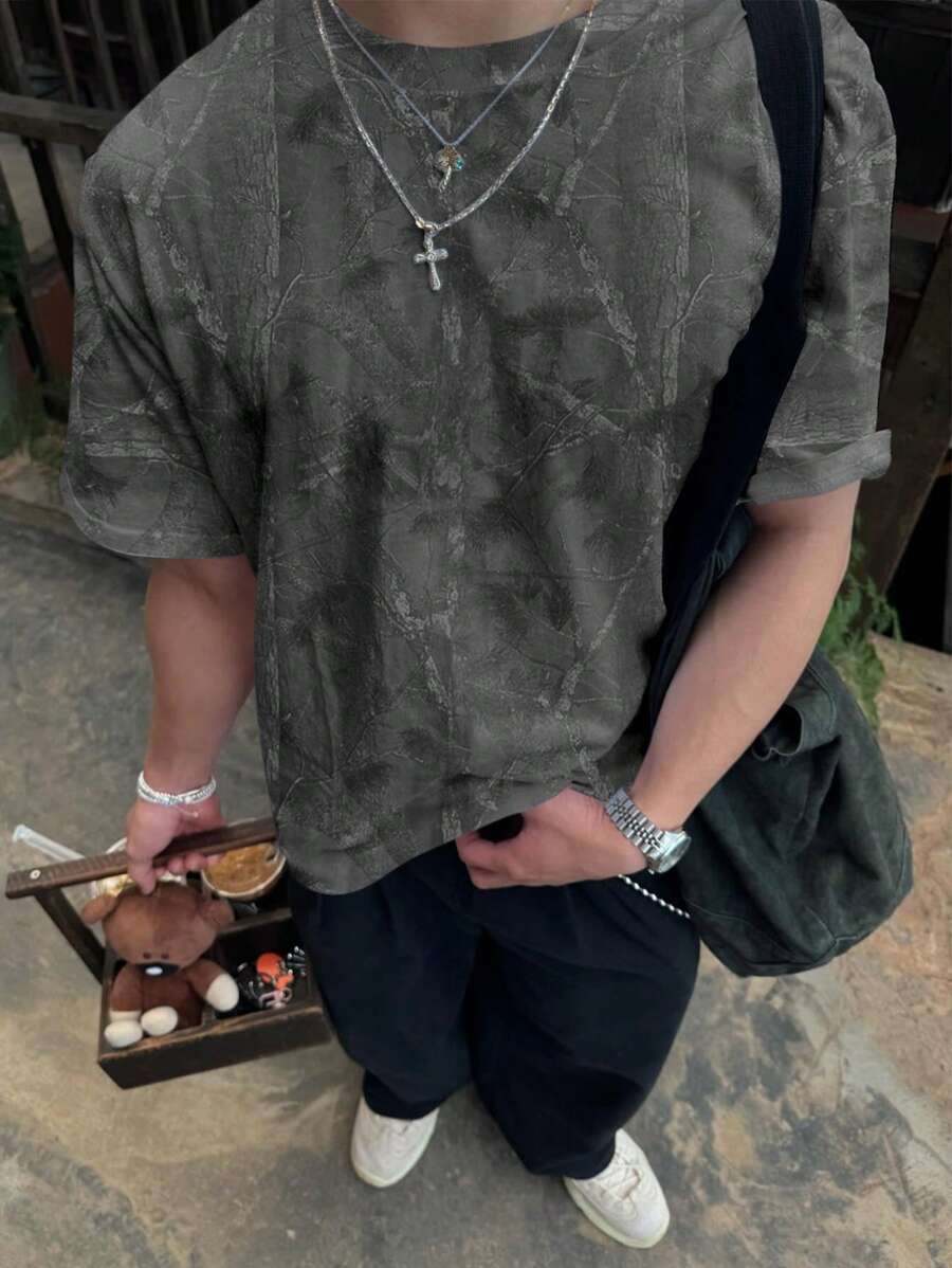 Manfinity Dauomo 男士休闲树枝印花短袖T恤，夏季 - 彩色 - 查看 1