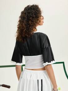 SHEIN MOD Maglietta sportiva con vita in contrasto bianco e nero, Maglietta estiva dolce, abbigliamento da donna in stile college, completo per ritorno a scuola e rave
