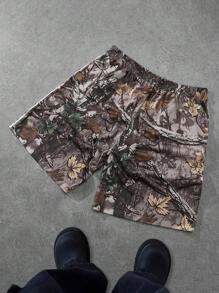 Manfinity Streetrush Shorts de hombre estilo urbano versátil con estampado de camuflaje y letras en diseño holgado