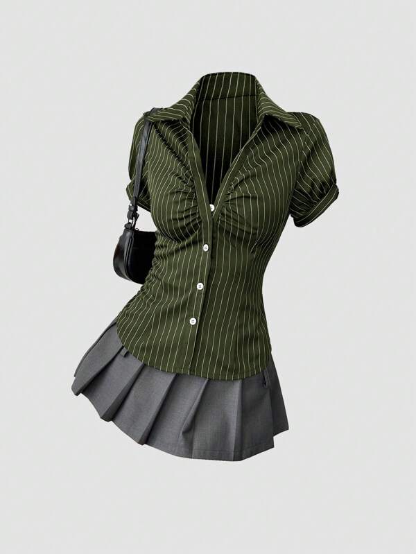 Sweetra Vintage American Style Black And White Striped Short Sleeve Blouse, Slim Fit And Waist Defining, Versatile And Women Top