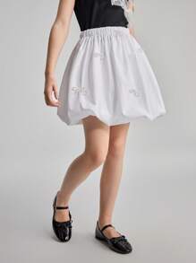 Ontre Tween Girls Simple High-End Fashionable Sweet Cute Outing, Home, Back To School, Party, Versatile Solid Color Pearl Bowknot Decor 3D Flower Bud Skirt, Spring/Summer