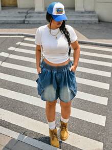 SHEIN EZwear Plus Size Multi-Pocket Elastic Waist Casual Denim Shorts, Suitable For Summer - Blue - View 5