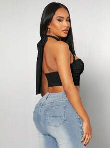 SHEIN SXY 纯色杏色性感休闲露背镂空短款上衣，金属装饰，适合音乐节、约会、聚会、派对、生日、海岛度假、节日 - 黑色 - 查看 2