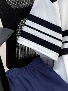 SHEIN Tween Boy Striped Short Sleeve T-Shirt And Shorts Set