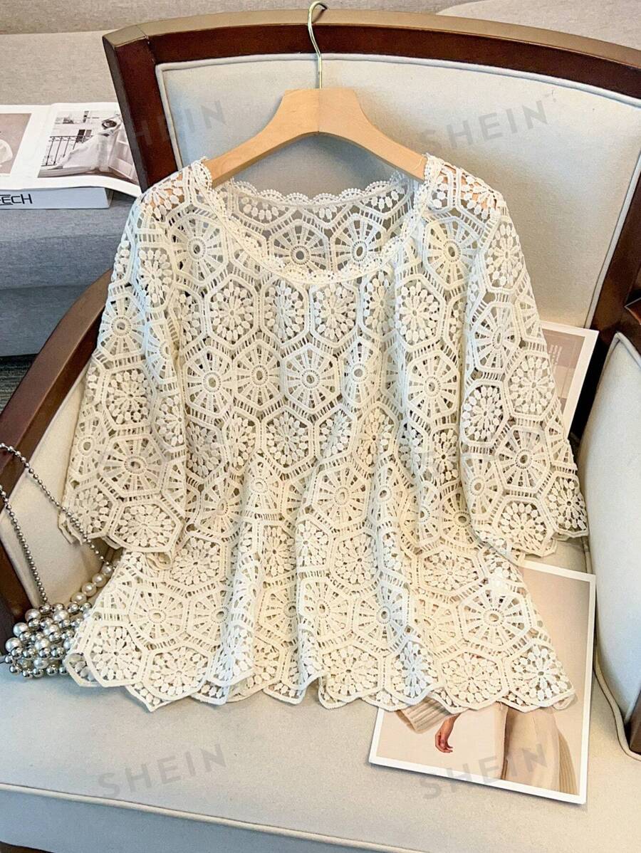 Breezaya Camiseta casual de cuello redondo de unicolor con bordado hueco para vacaciones, talla grande