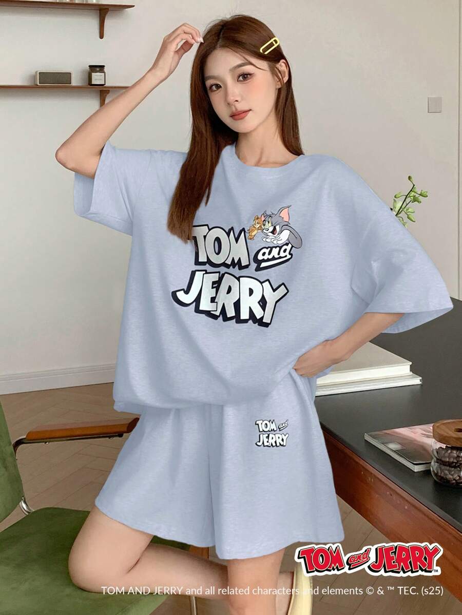 TOM AND JERRY X DAZY 休閒寬鬆大圖案印花短袖上衣與短褲2件組睡衣套裝 - 淺藍色 - 查看 1