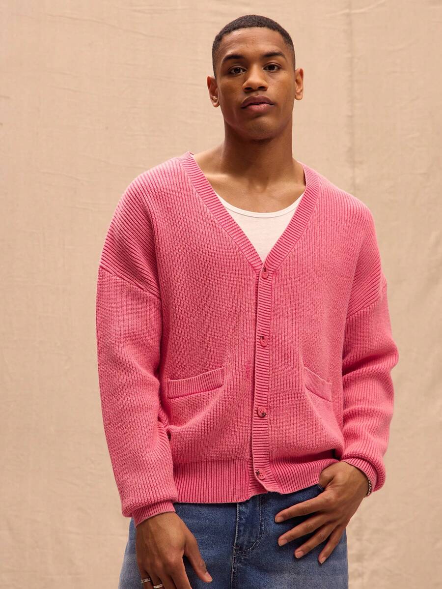 Musero 超大号轻质纽扣喷绘细节 V 领开衫，春季复活节 - 玫紅色 - 查看 1