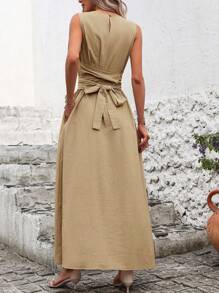 SHEIN Clasi Vestido simple y casual con cuello redondo, sin mangas, bolsillo y superposición de unicolor para mujer