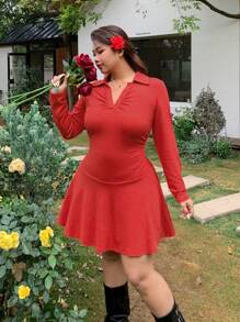 Dazy Plus Robe moulante courte rouge à manches longues et épaules dénudées de style minimaliste grande taille, robe d'automne - Rouge - Voir 6