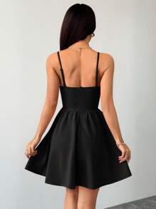SHEIN PETITE 女款浪漫風收腰下擺夏季洋裝，適合小個女款 - 黑色 - 查看 2