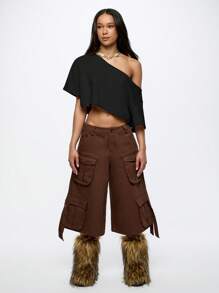 SUMWON WOMEN 宽松露肩短款 T 恤时尚不对称剪裁夏季街头服饰节日派对短袖轻便休闲上衣 - 黑色 - 查看 3