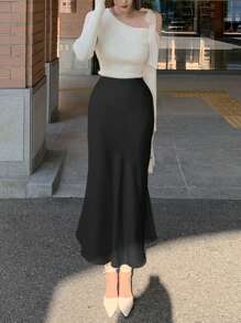 DAZY 1pc Women's Fitted Solid Satin Mermaid Skirt, Spring/Summer