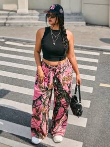 SHEIN ICON Plus Size Women Tree Branch Print Belted Waist Loose Fit Casual Jeans