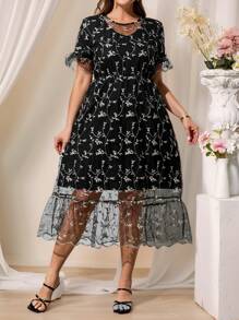 SHEIN Clasi Plus Size Floral Haftowana Siatka Wakacje Casual Dress Kobiety Sukienki Plus Size Kobiety Plus Letnia Sukienka Kobiety Formalna Sukienka Kobiety Sukienki Kobiety Kobiety Plus Odzież Czarna Sukienka Letnie Stroje Dla Kobiet Stroje Wakacyjne Kobieta Kobiety Sukienka Koktajlowa Dzień Matki Mama Matka Prezent Na Dzień Matki Ślub Suknia Gościa Weselnego Kobiety Sukienka Zaręczynowa Suknia Gościa Weselnego - Czarne - Zobacz 8