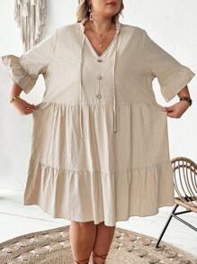 SHEIN CURVE+ Plus Size Women's Cotton Pleated Collar Satin Tie V-Neck Multi-Layer Pleated Edge Patchwork Dress, Breathable And Soft, Curve Plus, Boho Vacation Beach Outfits For Woman/Beach Dress/Beach Vacation Outfits/Beach Essentials / Graduation/Tea Party Dress