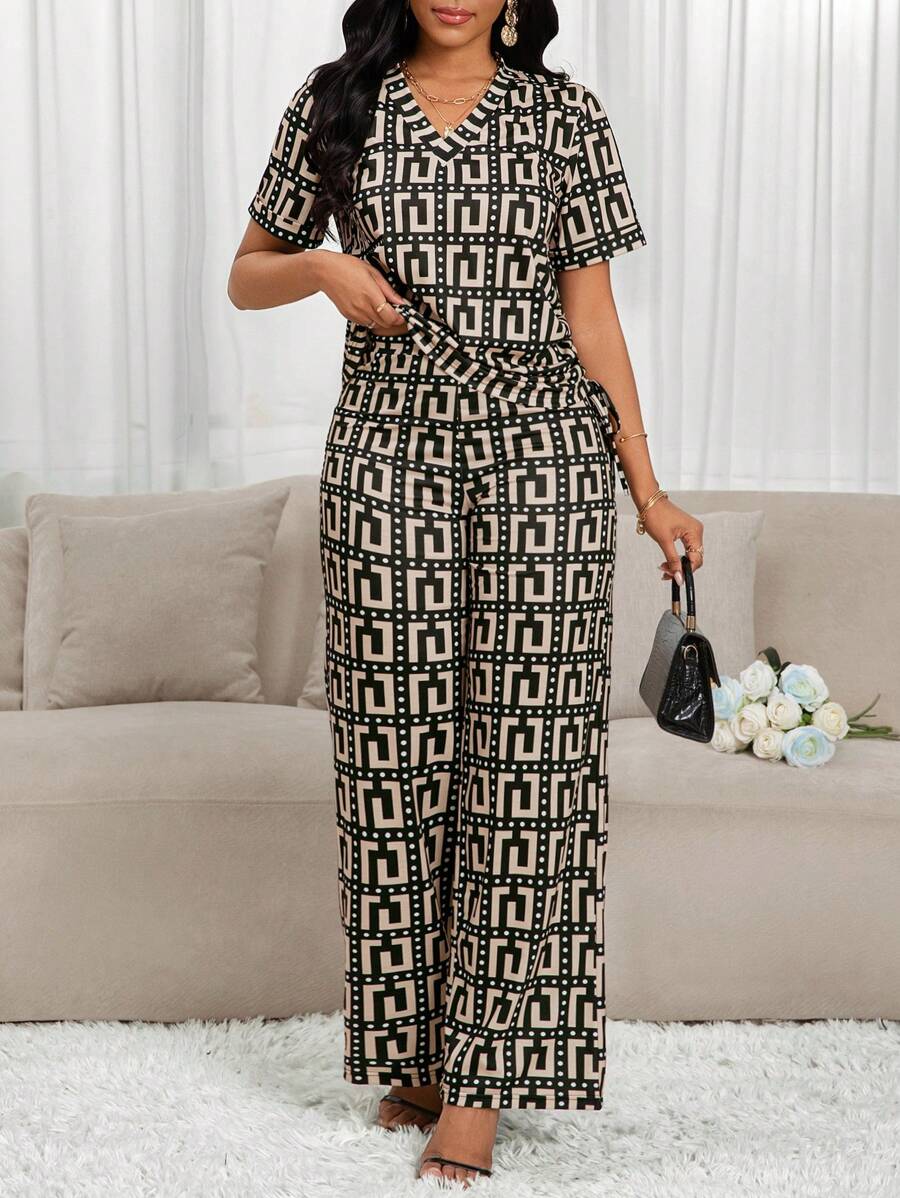 SHEIN Lady Women 2pcs/Set Geometric Print Short Sleeve Top And Pants, Casual Outfit - Multicolor - View 1