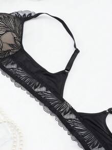 SHEIN 1pc Sexy Lace Padded Front Closure Underwire Push Up Bra