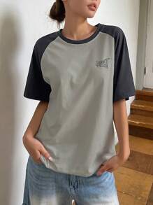 DAZY 字母圖案拼接插肩袖T恤 - 灰色 - 查看 6